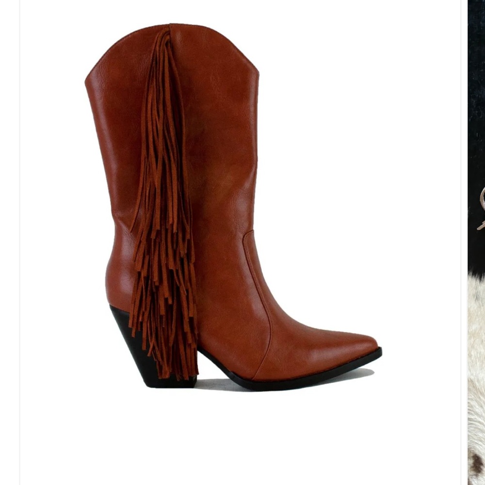 Size8 /  8.5 or 11 Women's Fringe Boots -  burnt Orange